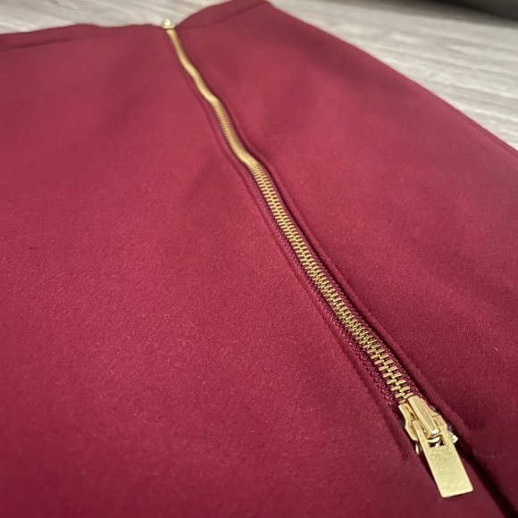 Talbots Maroon Wine Skirt With Gold Side Zipper - Picture 3 of 8